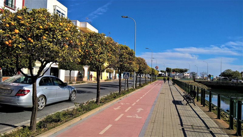 83d Ayamonte Bike Trail with oranges