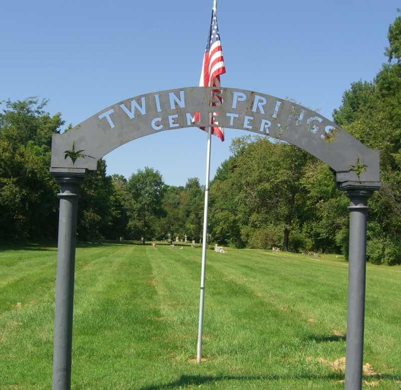 CIMG1209 Twin Springs Cemetery