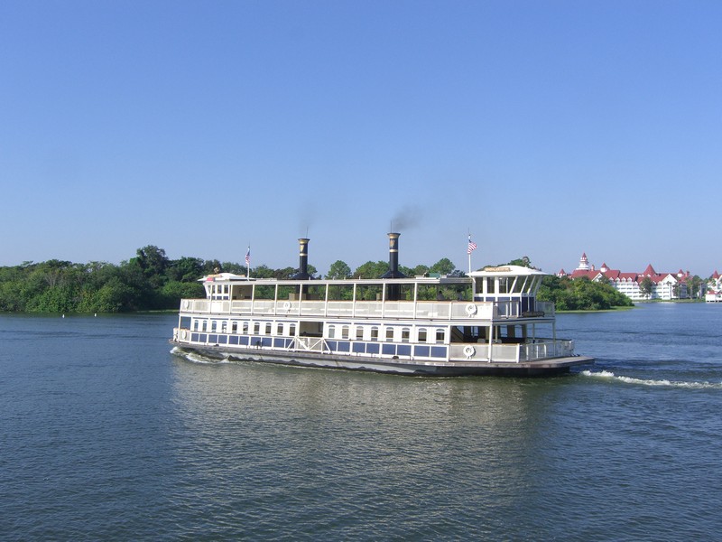 CIMG1846 Steamboat