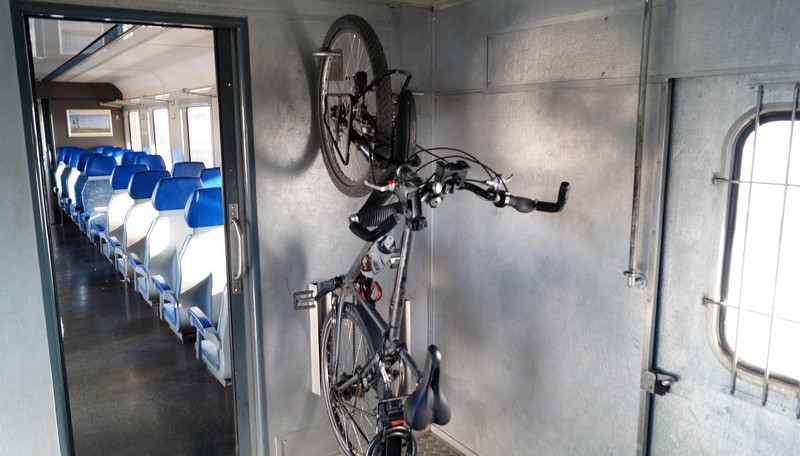 DSC09505 bike compartment