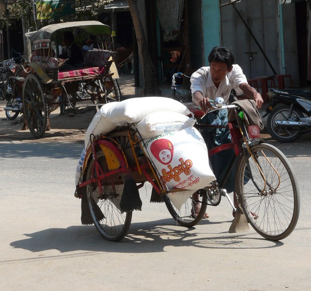 P1100826 Bagan Cycle Transport