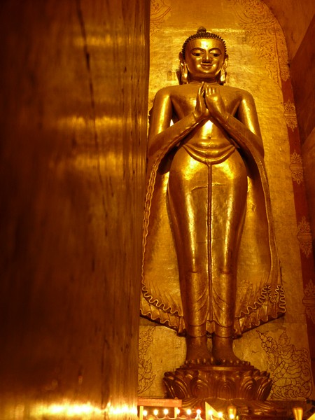 P1100858 Bagan buddha