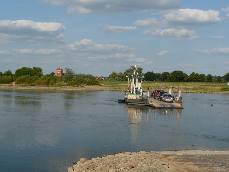 P1280116 Sandau Ferry